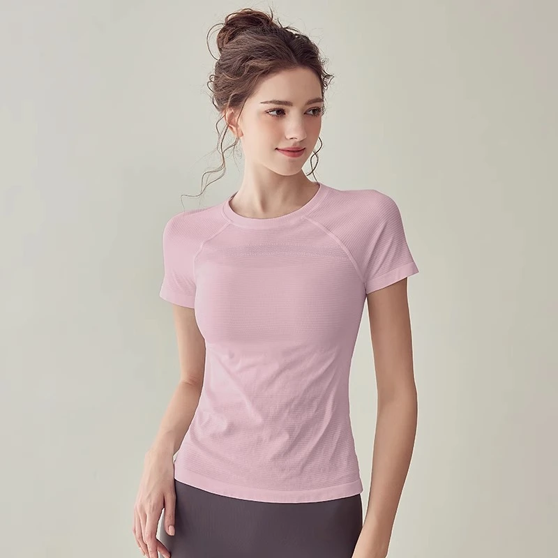 Recycled PET materials are used in sportswear Recycled PET materials are used in sportswear